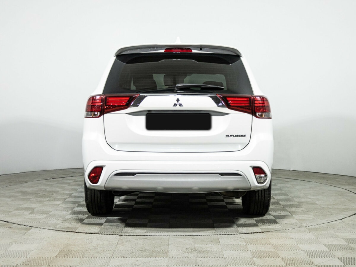 Mitsubishi Outlander 2022 года с пробегом. Фото: #4