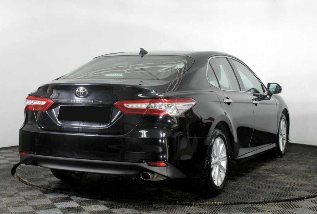 Toyota Camry 2020 года с пробегом. Фото: #4