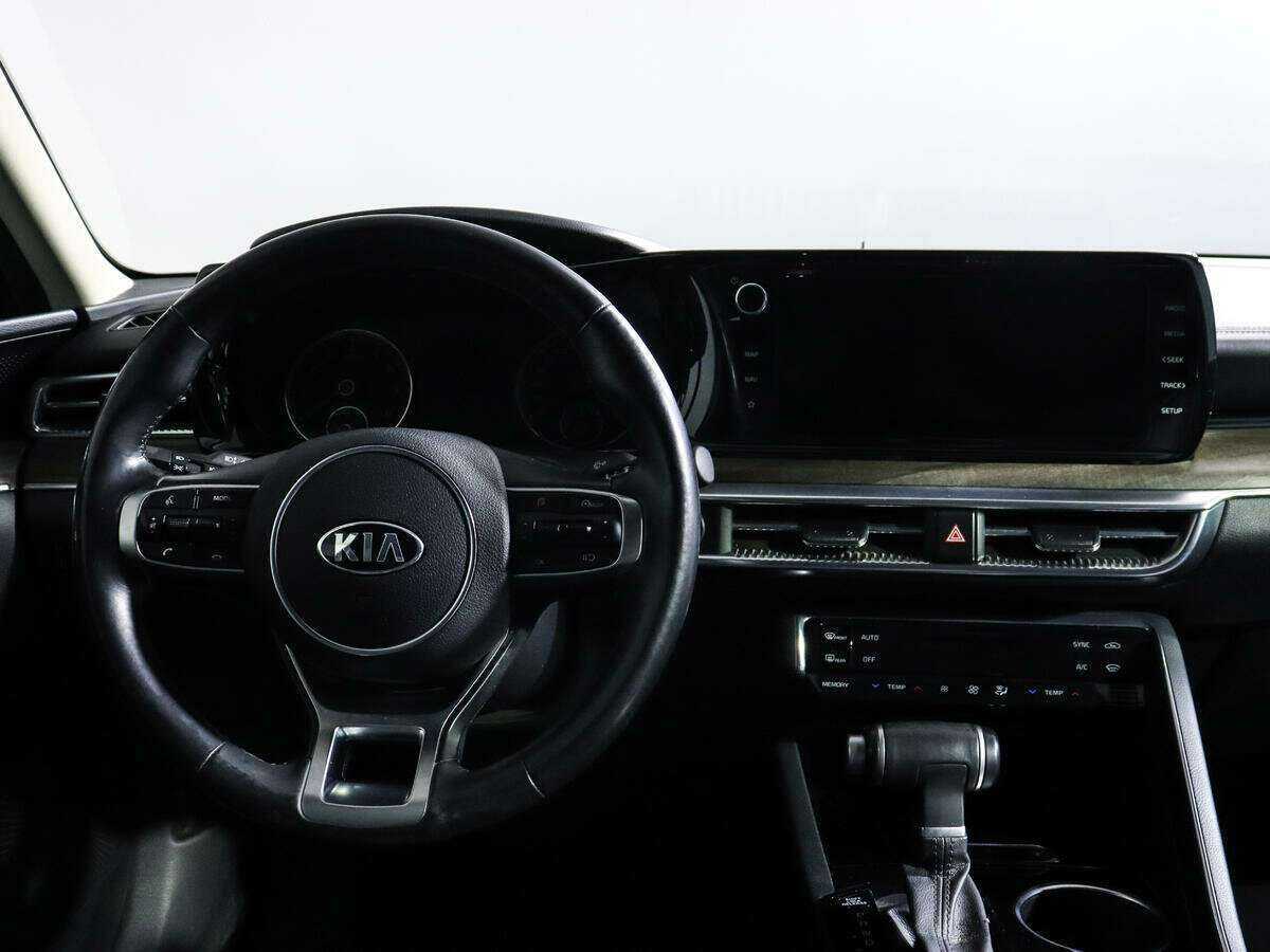 Kia K5 2021 года с пробегом. Фото: #9