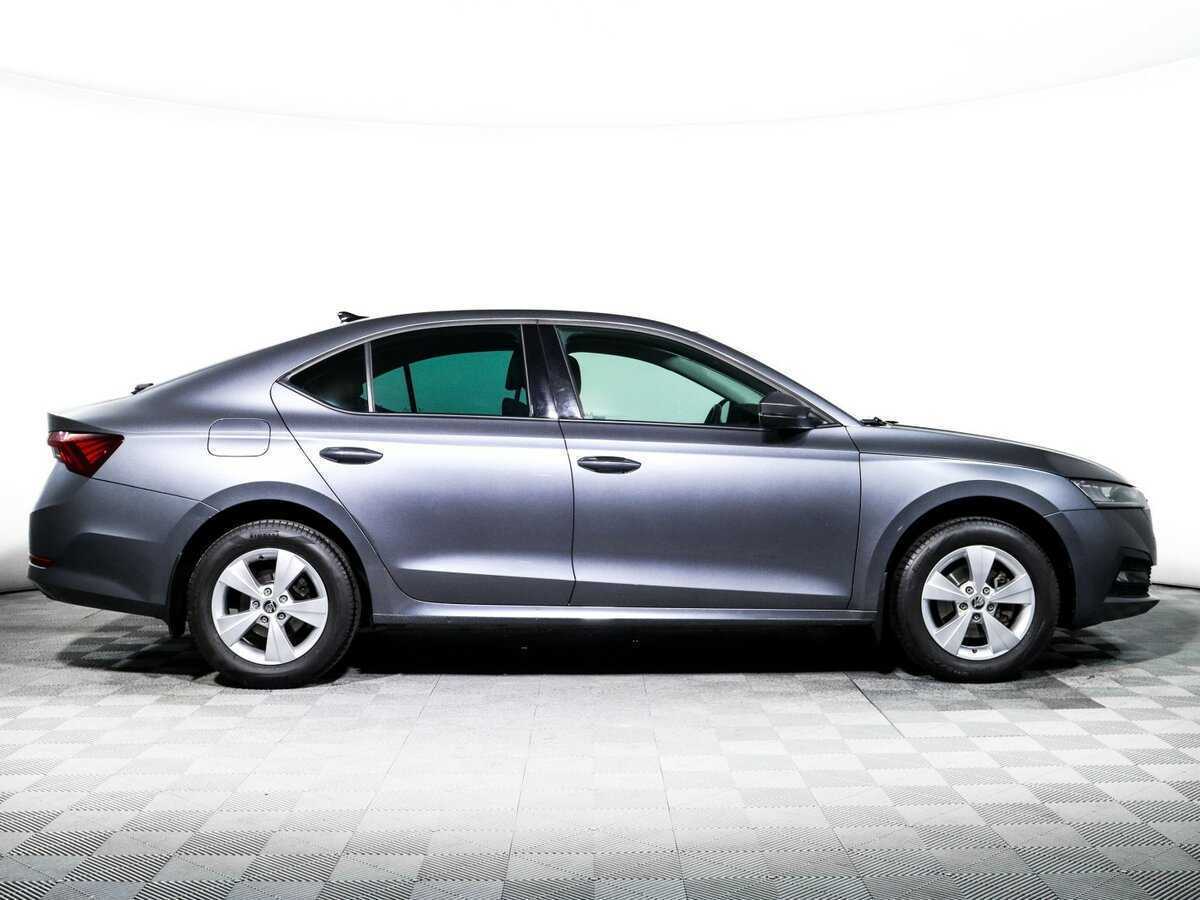 Skoda Octavia 2021 года с пробегом. Фото: #3
