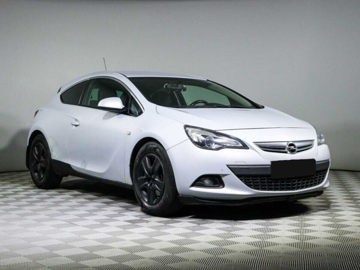 Opel Astra 2013 года с пробегом. Фото: #2