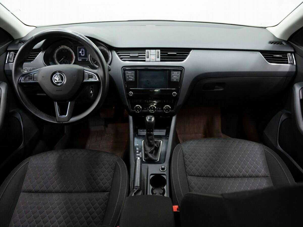 Skoda Octavia 2017 года с пробегом. Фото: #11