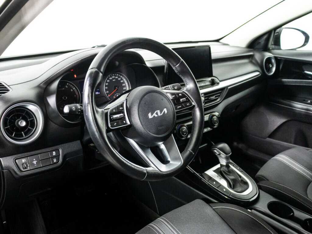Kia Cerato 2022 года с пробегом. Фото: #10