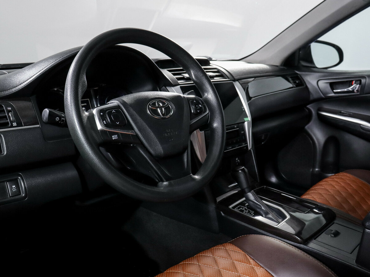 Toyota Camry 2016 года с пробегом. Фото: #10