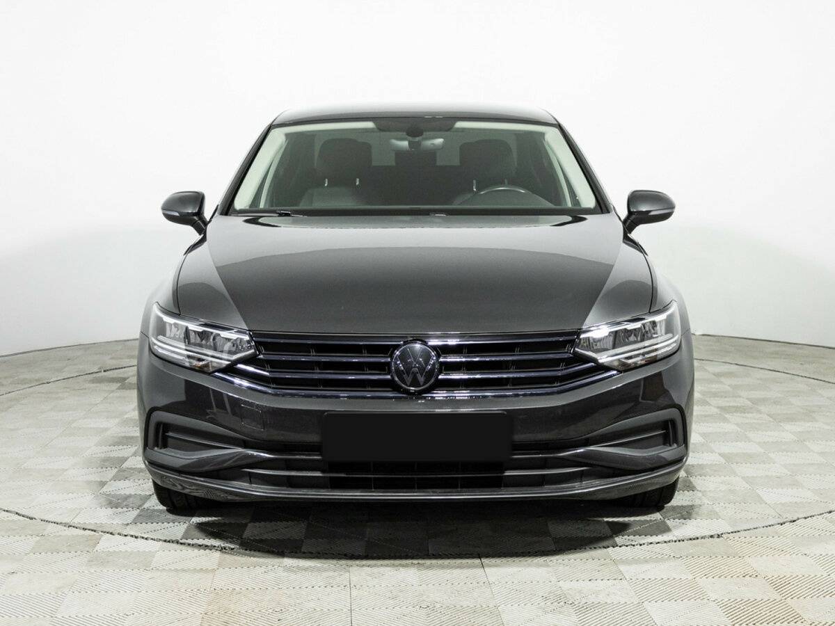 Volkswagen Passat 2021 года с пробегом. Фото: #1