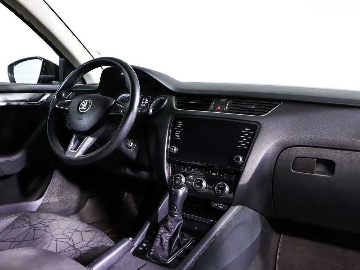 Skoda Octavia 2019 года с пробегом. Фото: #8