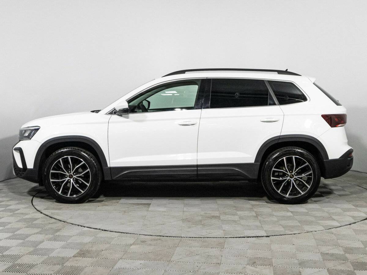 Volkswagen Taos 2021 года с пробегом. Фото: #7
