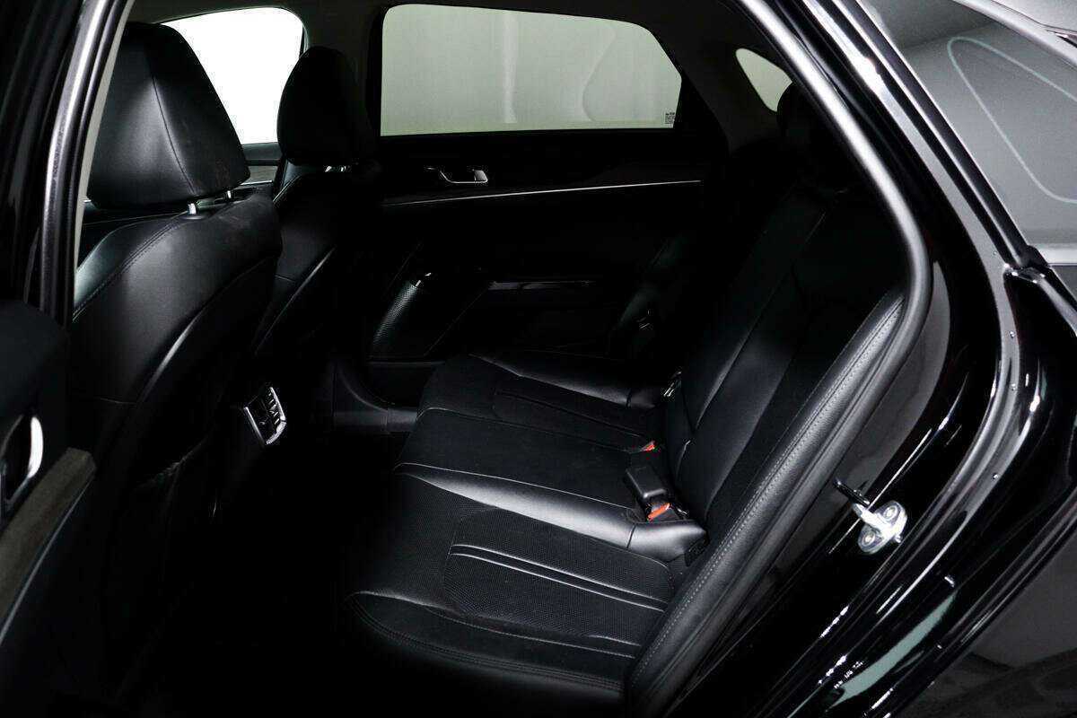 Kia K5 2020 года с пробегом. Фото: #11