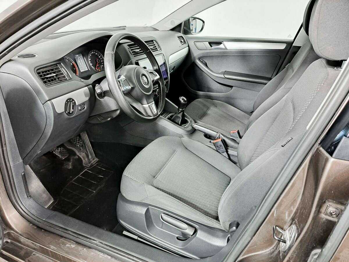 Volkswagen Jetta 2013 года с пробегом. Фото: #12