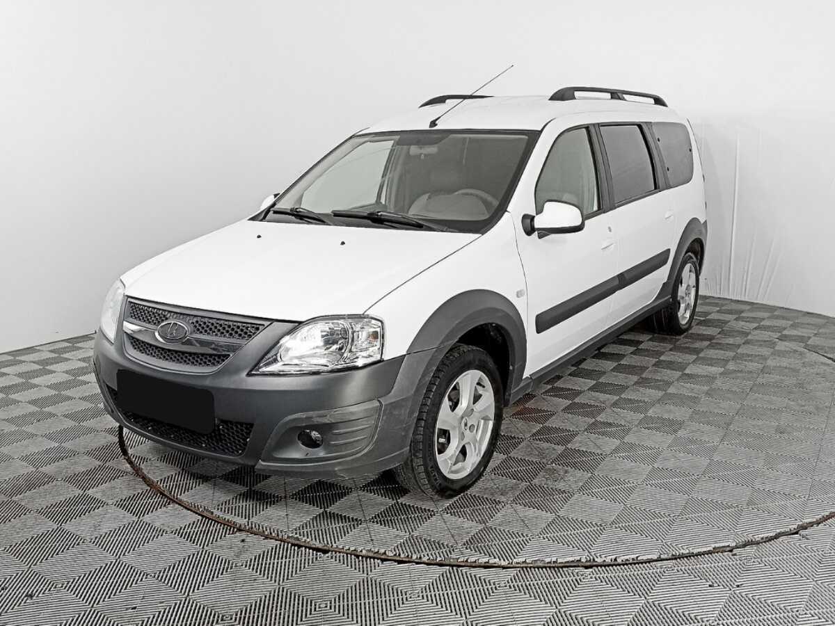Lada (ВАЗ) Largus 2020 года с пробегом. Посмотреть фото