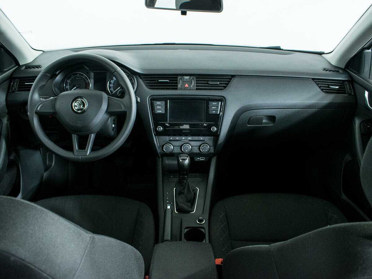 Skoda Octavia 2019 года с пробегом. Фото: #11