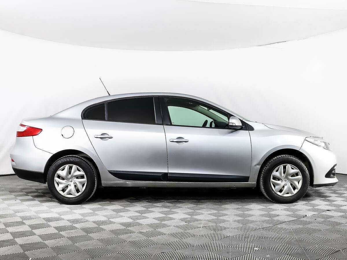 Renault Fluence 2013 года с пробегом. Фото: #3
