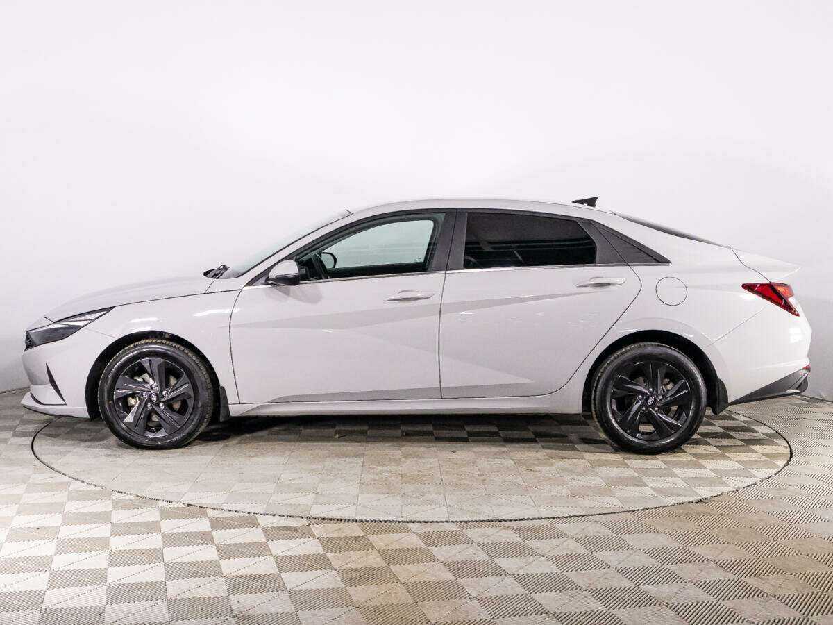 Hyundai Elantra 2021 года с пробегом. Фото: #7