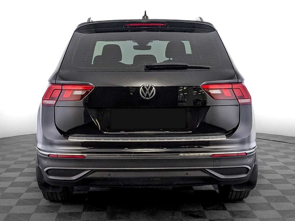 Volkswagen Tiguan 2021 года с пробегом. Фото: #5