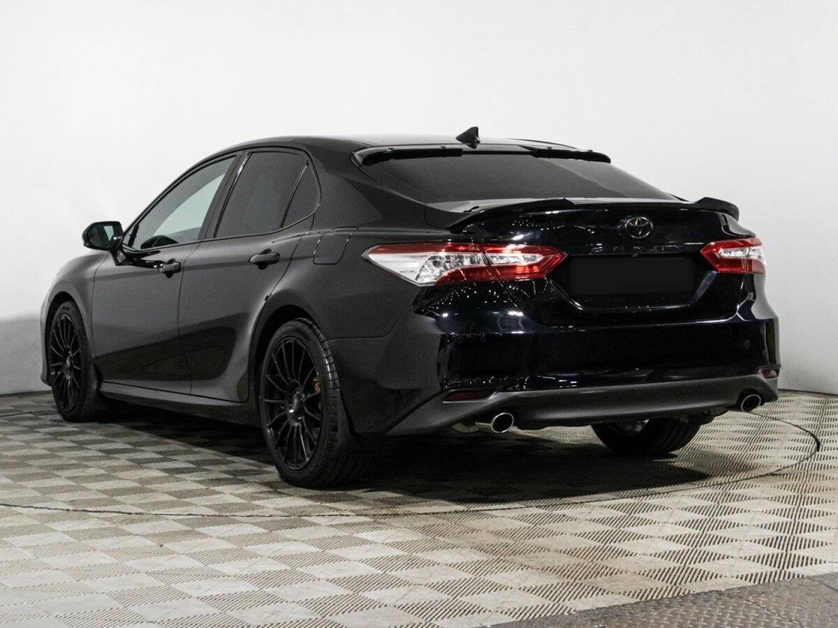 Toyota Camry 2018 года с пробегом. Фото: #6