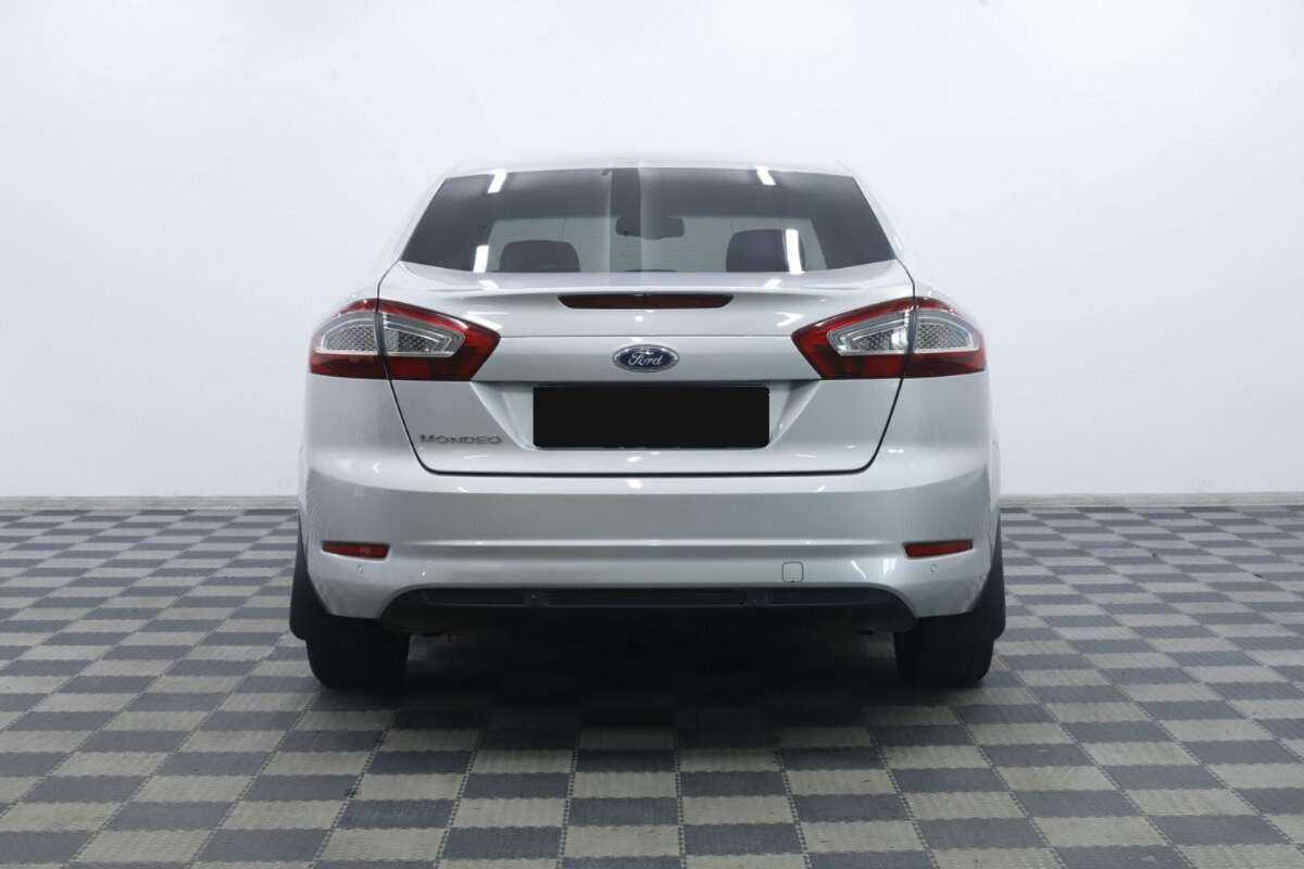 Ford Mondeo 2013 года с пробегом. Фото: #5