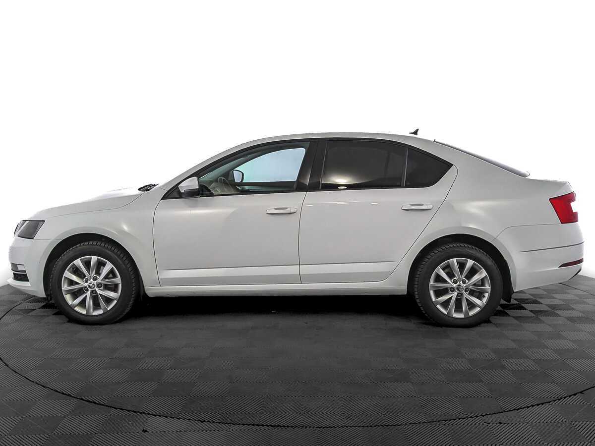 Skoda Octavia 2019 года с пробегом. Фото: #7