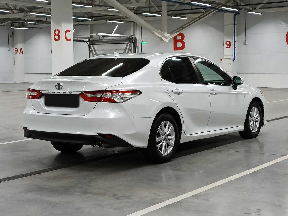 Toyota Camry 2019 года с пробегом. Фото: #4