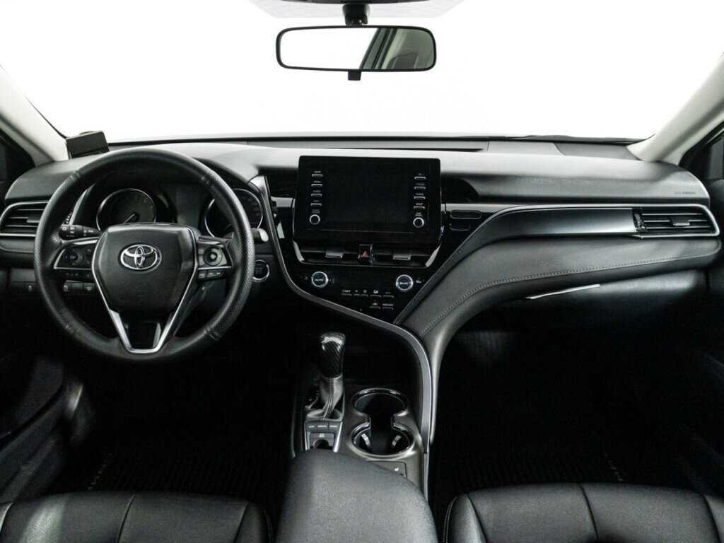 Toyota Camry 2021 года с пробегом. Фото: #11