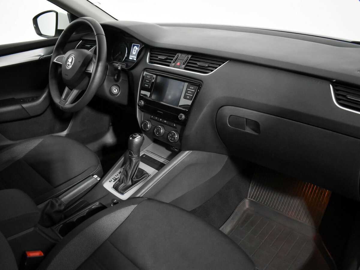Skoda Octavia 2018 года с пробегом. Фото: #13