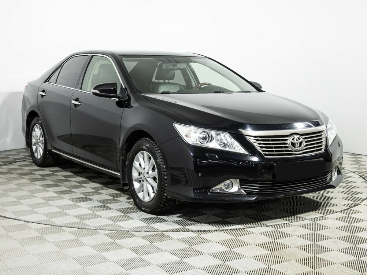 Toyota Camry 2012 года с пробегом. Фото: #2