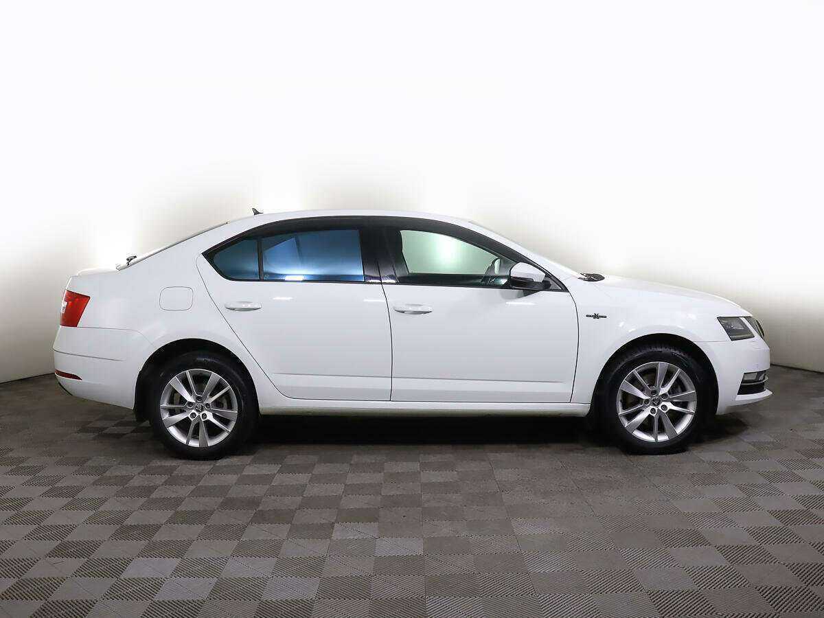 Skoda Octavia 2019 года с пробегом. Фото: #2
