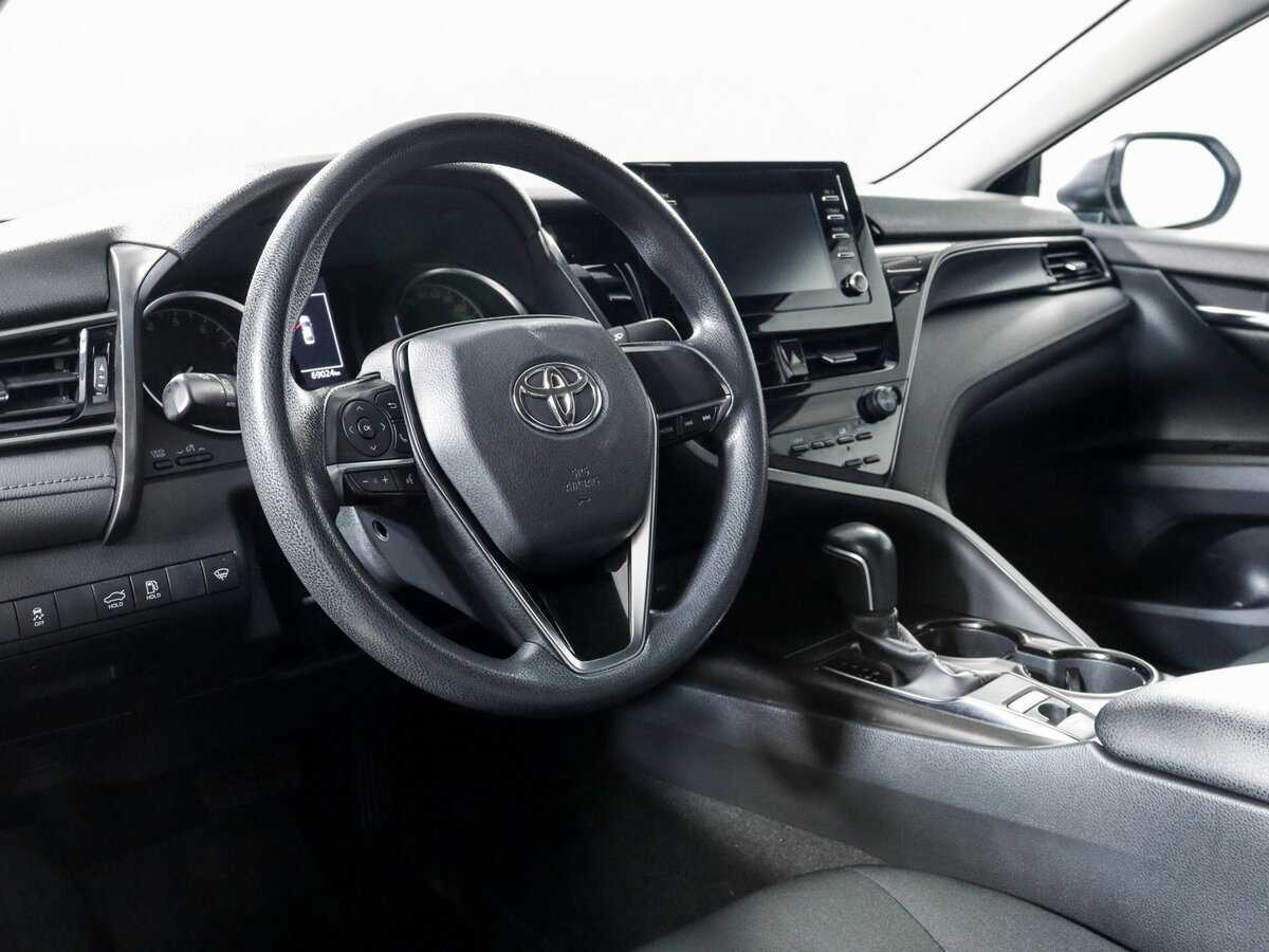 Toyota Camry 2021 года с пробегом. Фото: #10
