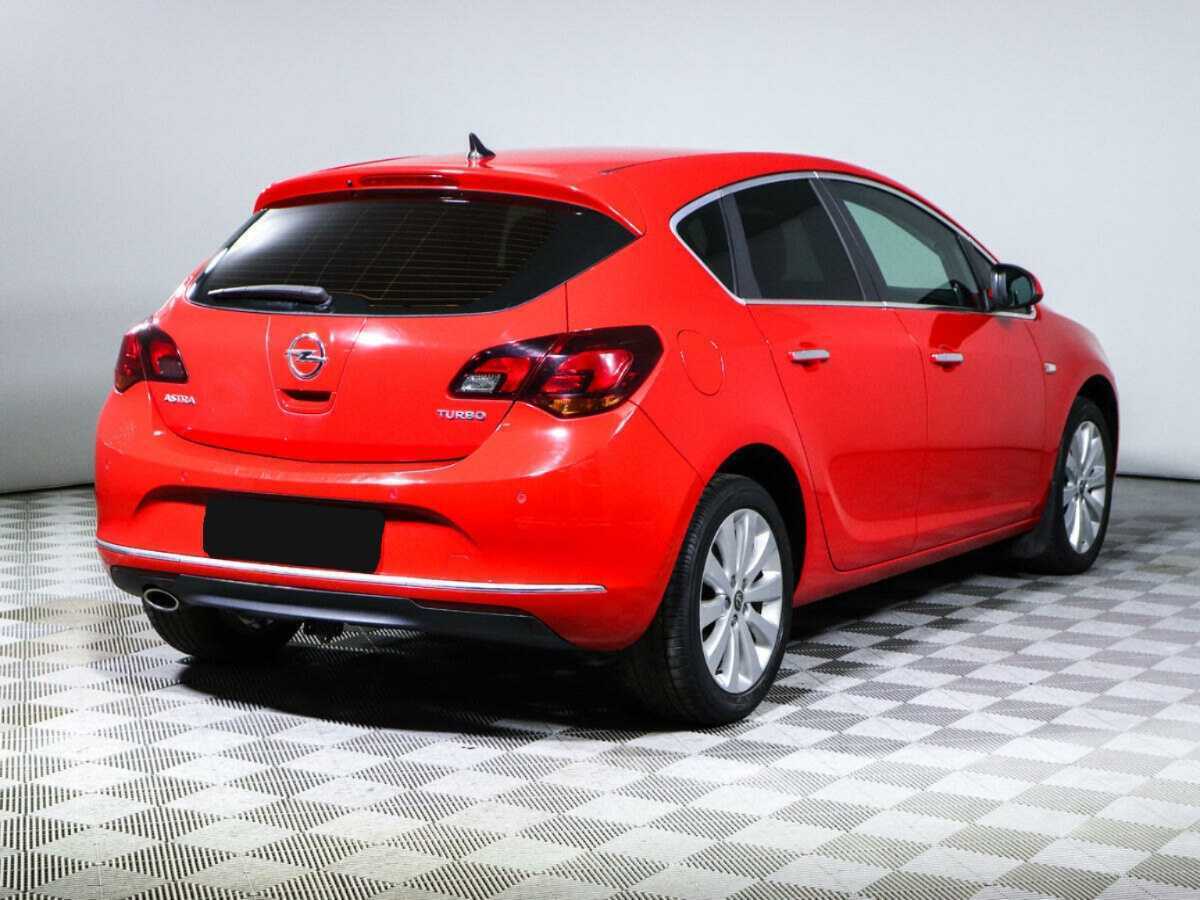 Opel Astra 2012 года с пробегом. Фото: #3