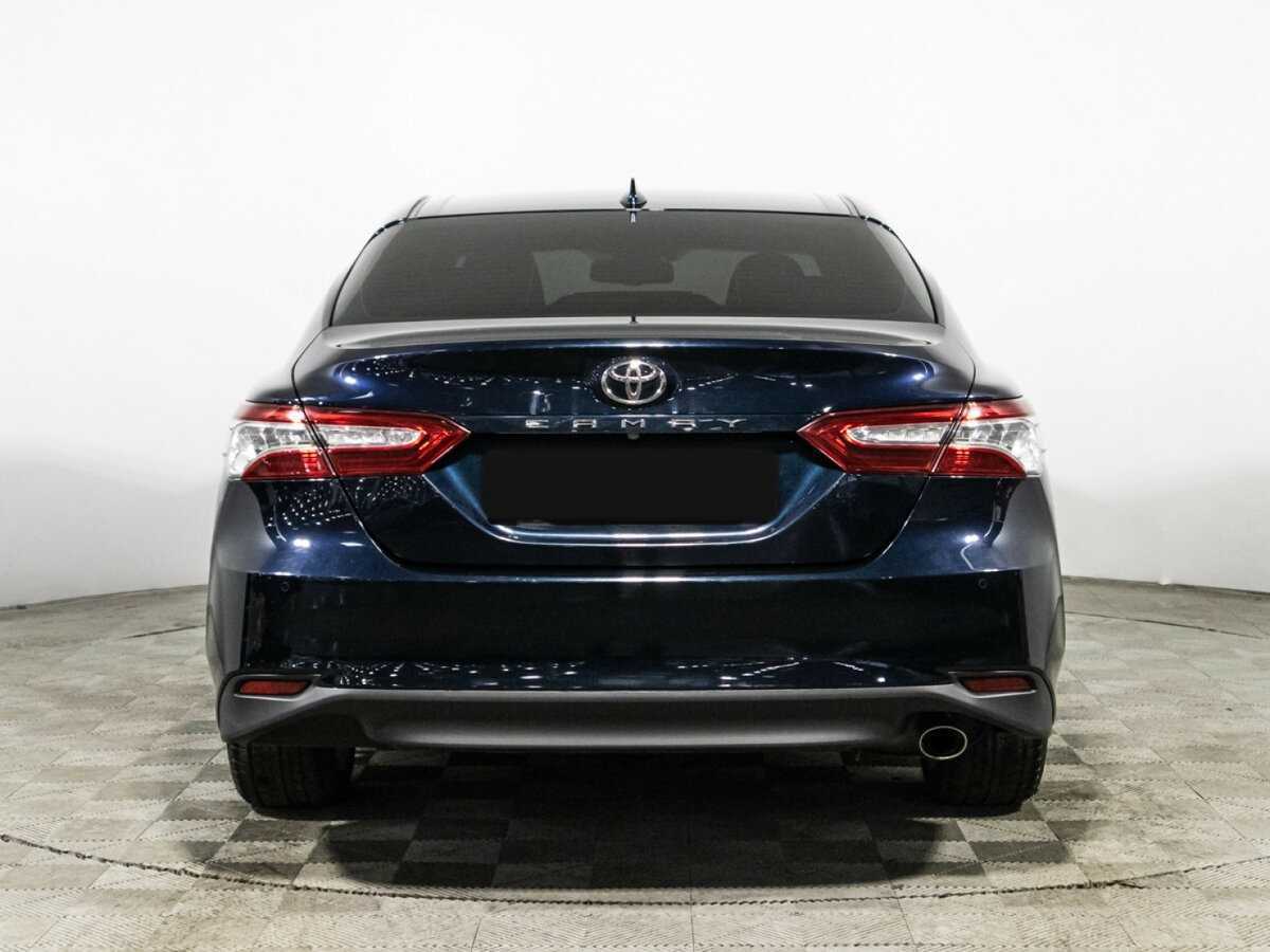 Toyota Camry 2018 года с пробегом. Фото: #5