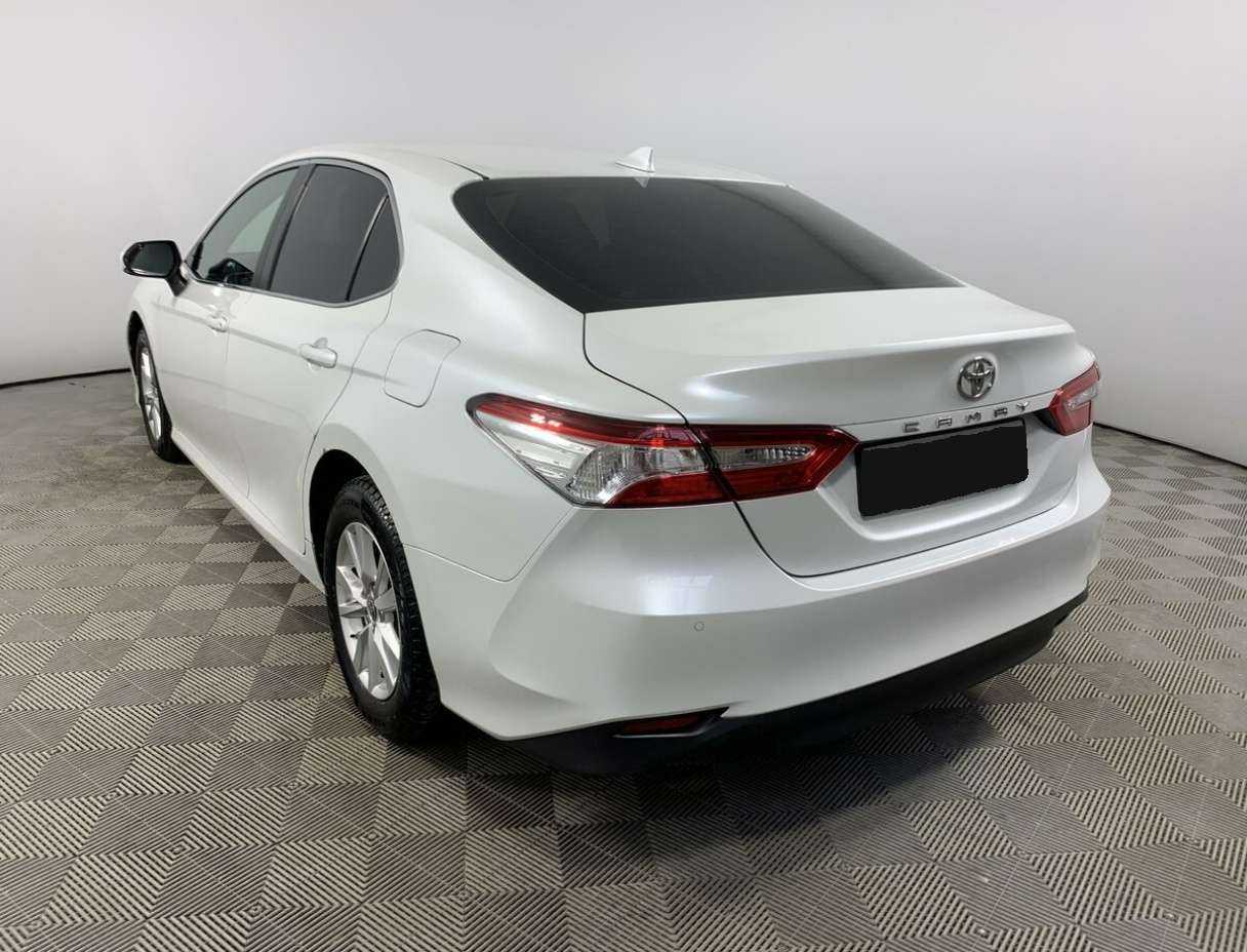 Toyota Camry 2020 года с пробегом. Фото: #6
