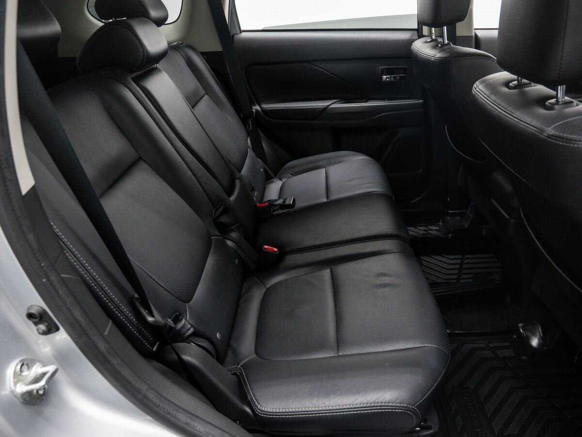Mitsubishi Outlander 2018 года с пробегом. Фото: #9