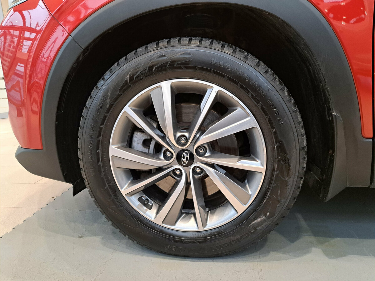 Hyundai Santa Fe 2019 года с пробегом. Фото: #17