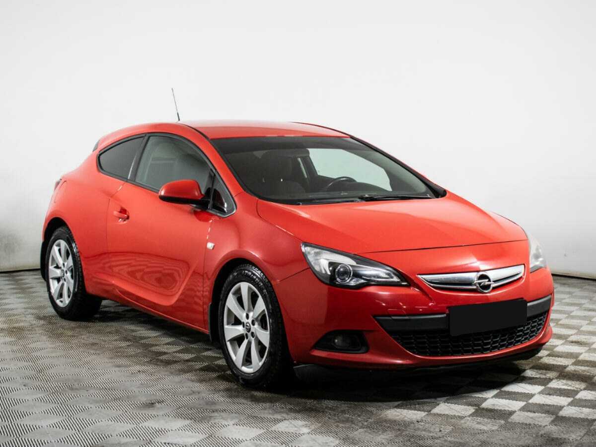 Opel Astra 2013 года с пробегом. Фото: #2