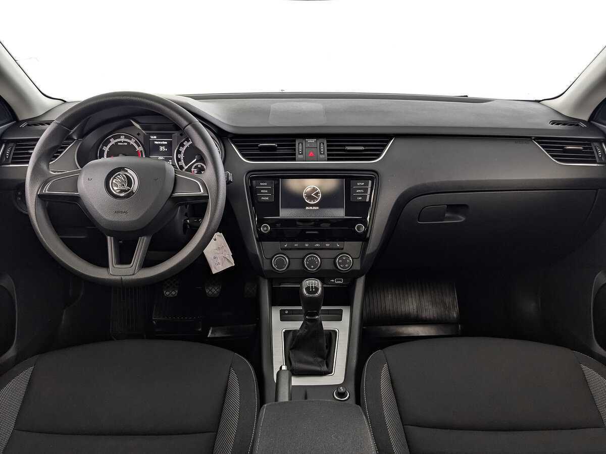Skoda Octavia 2019 года с пробегом. Фото: #13