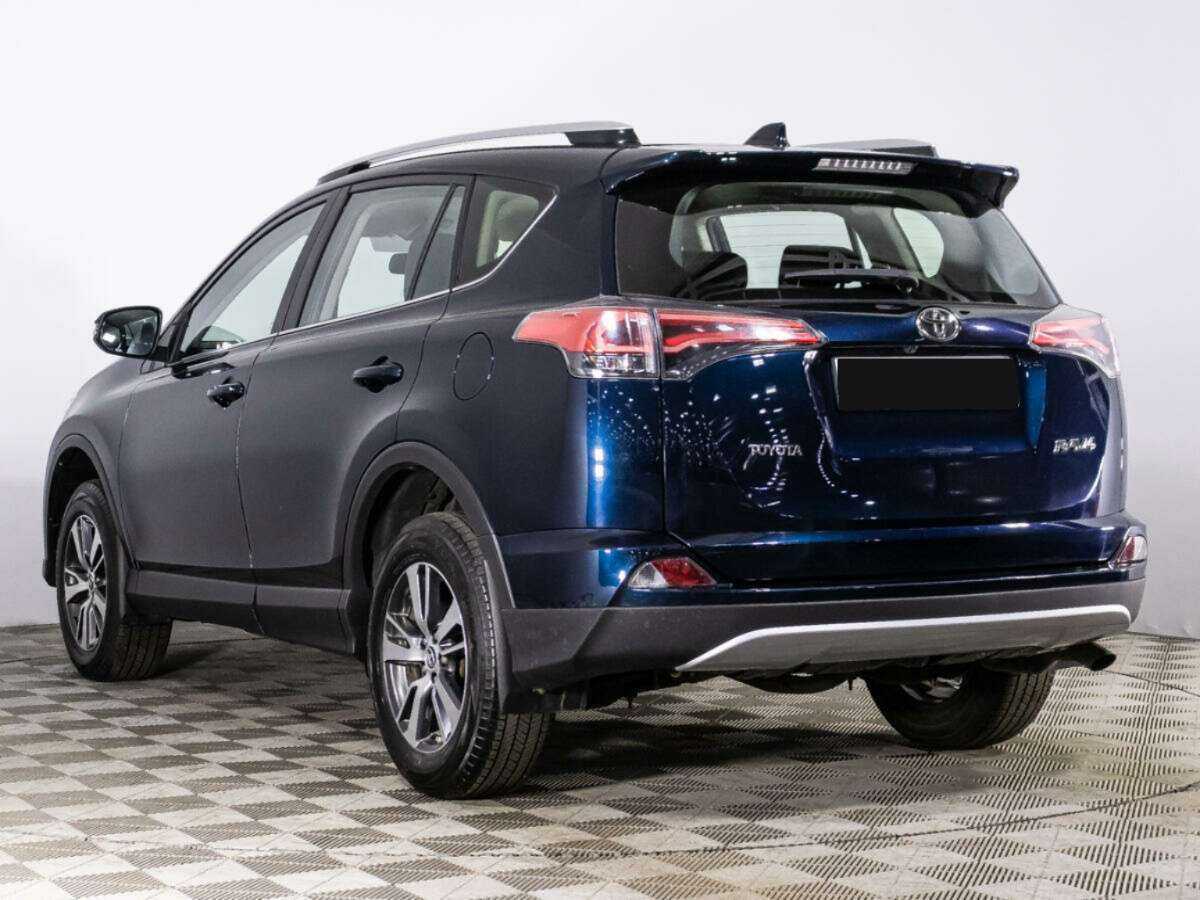 Toyota RAV4 2018 года с пробегом. Фото: #6