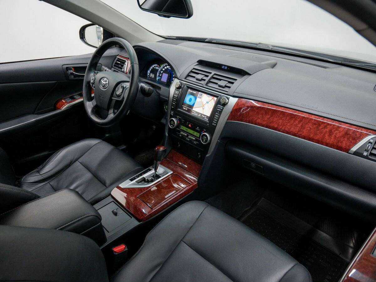 Toyota Camry 2014 года с пробегом. Фото: #6