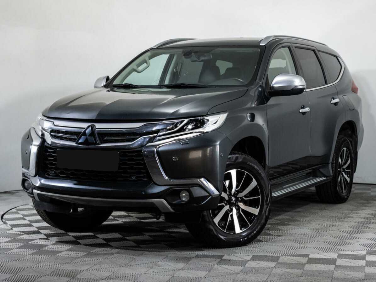 Mitsubishi Pajero Sport 2018 года с пробегом. Посмотреть фото