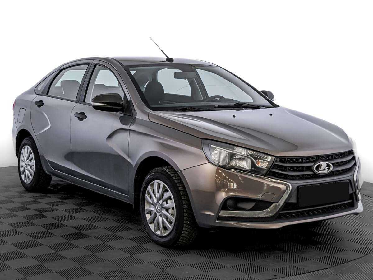 Lada (ВАЗ) Vesta 2018 года с пробегом. Фото: #2