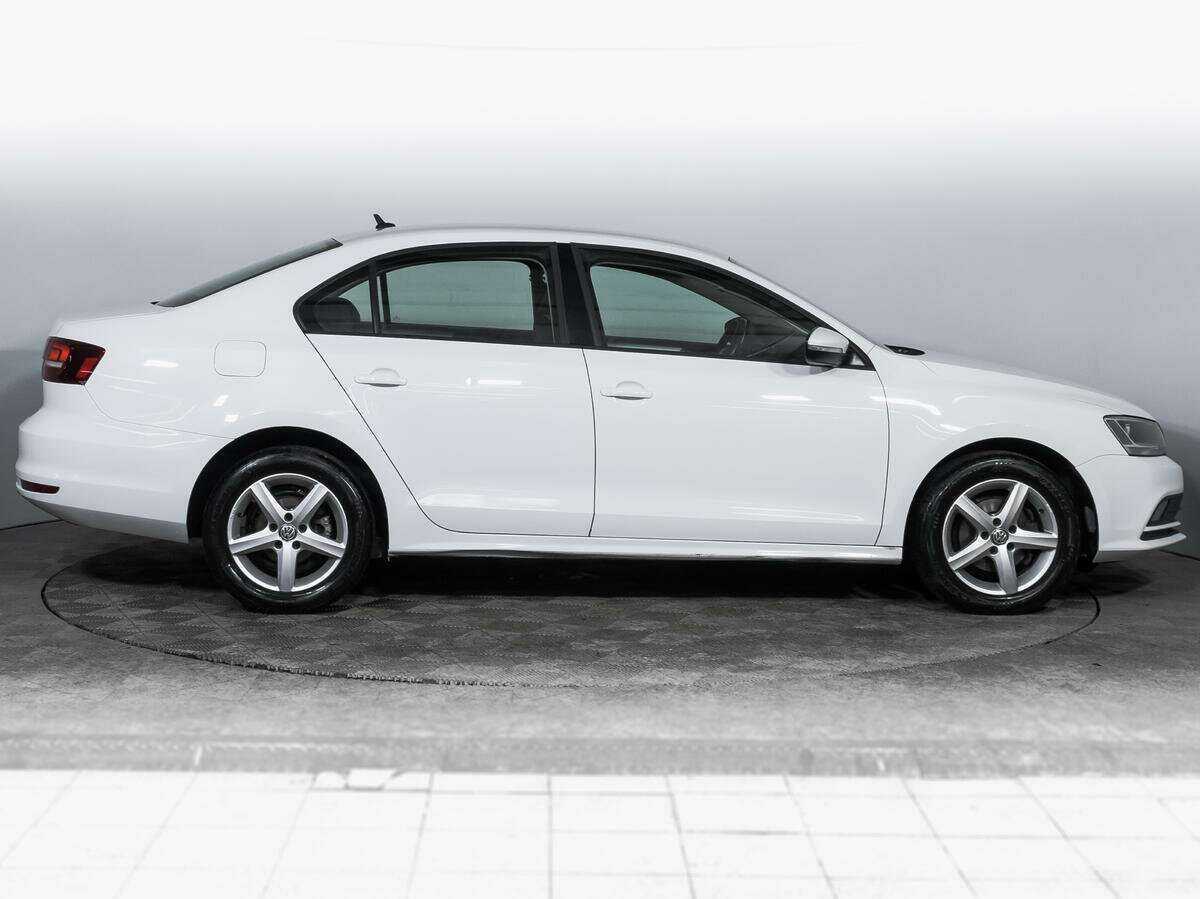 Volkswagen Jetta 2016 года с пробегом. Фото: #3