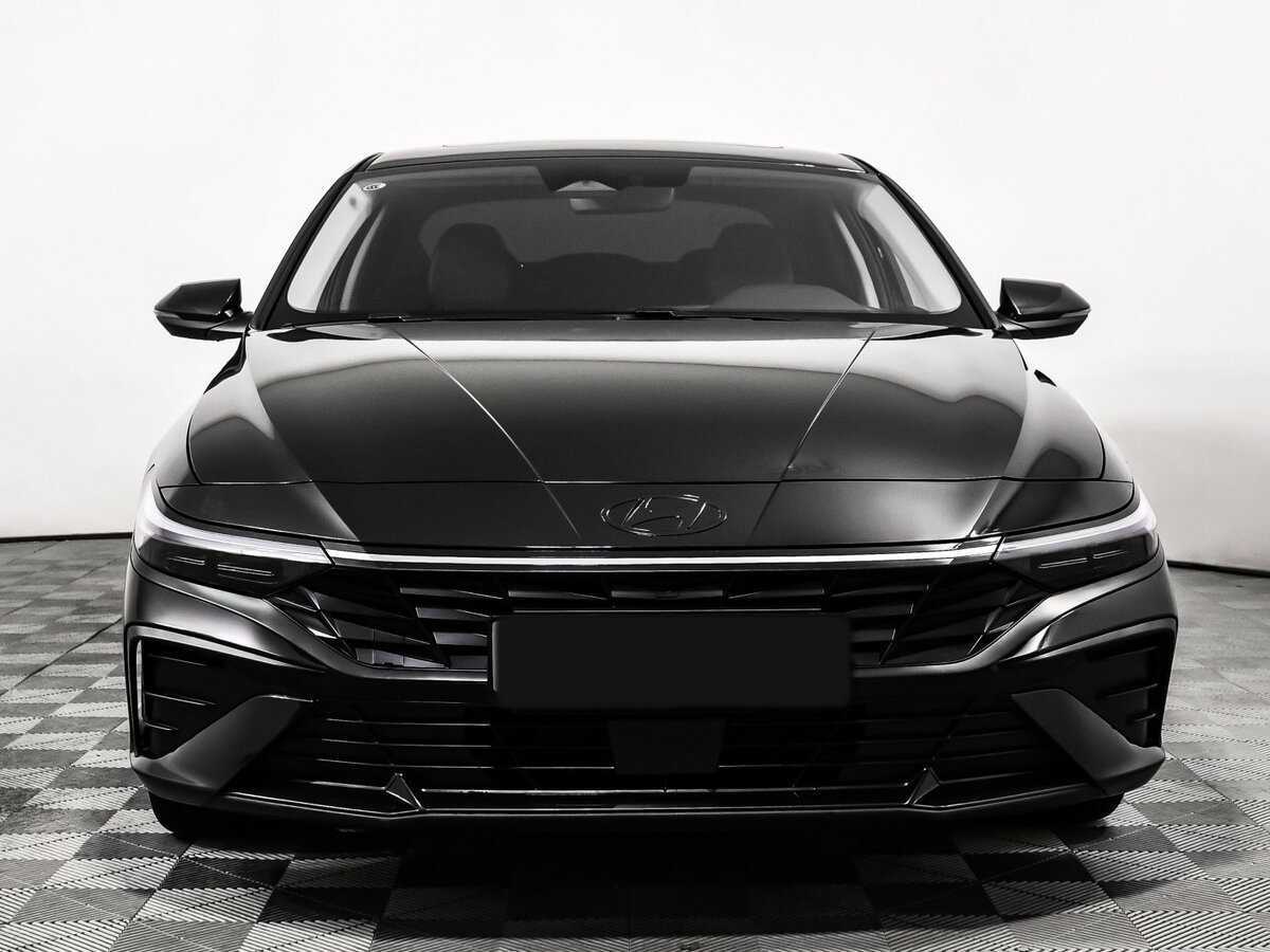 Hyundai Elantra 2024 года с пробегом. Фото: #1