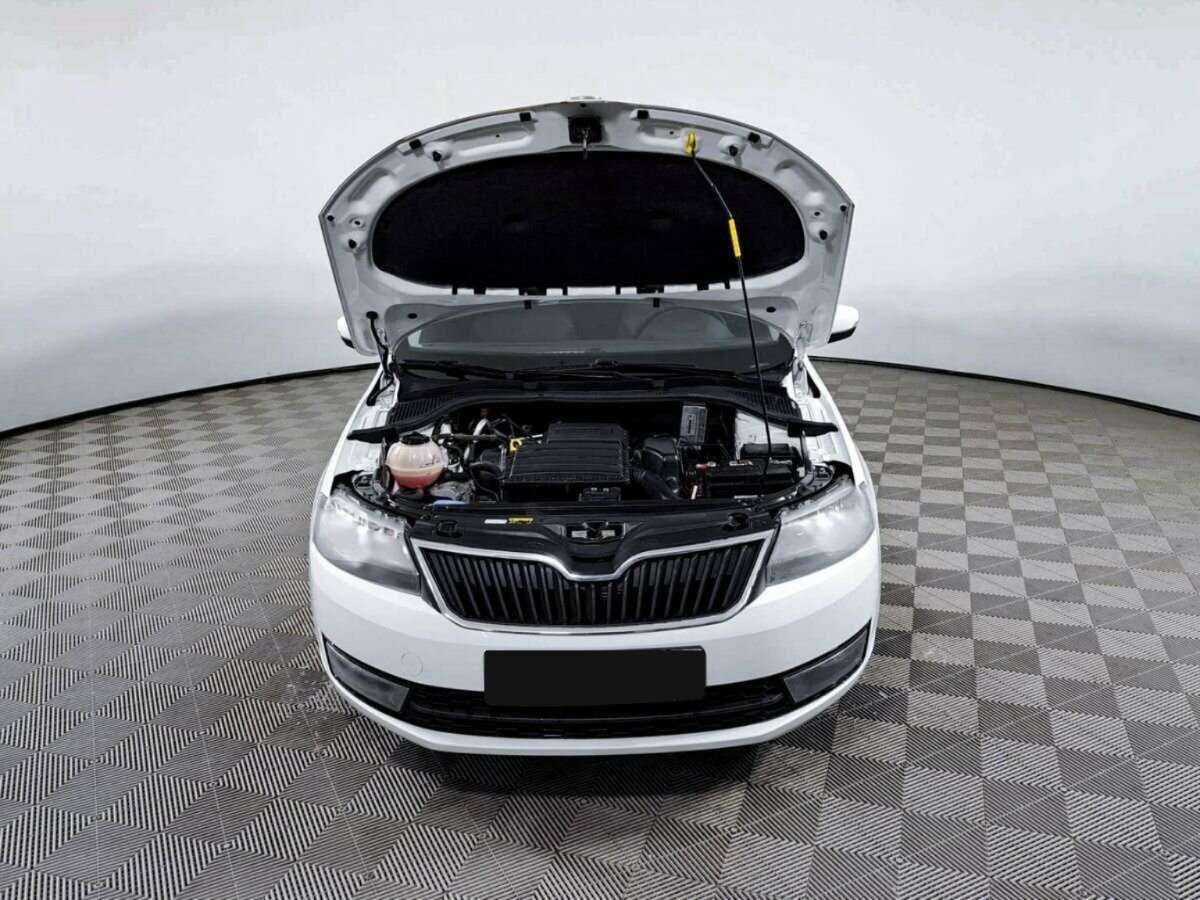 Skoda Rapid 2017 года с пробегом. Фото: #8