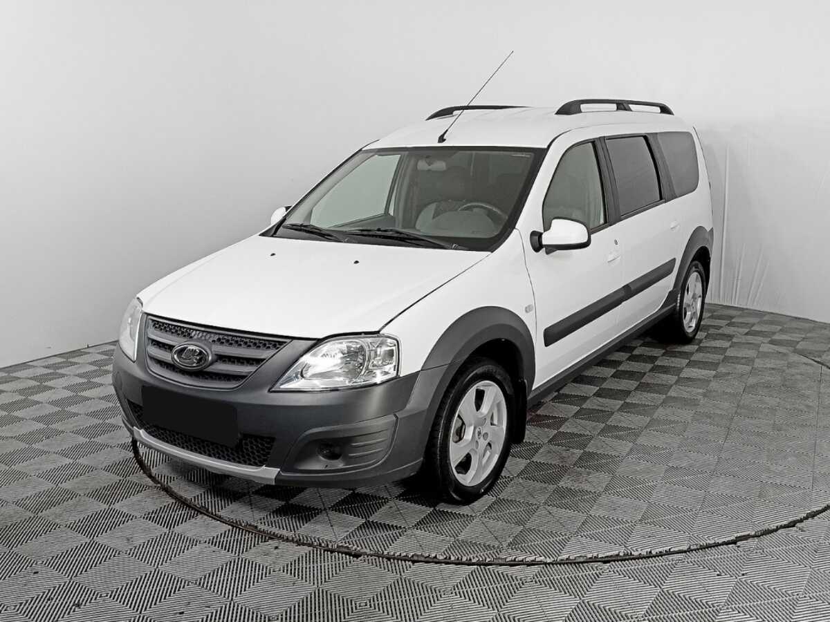 Lada (ВАЗ) Largus 2020 года с пробегом. Посмотреть фото