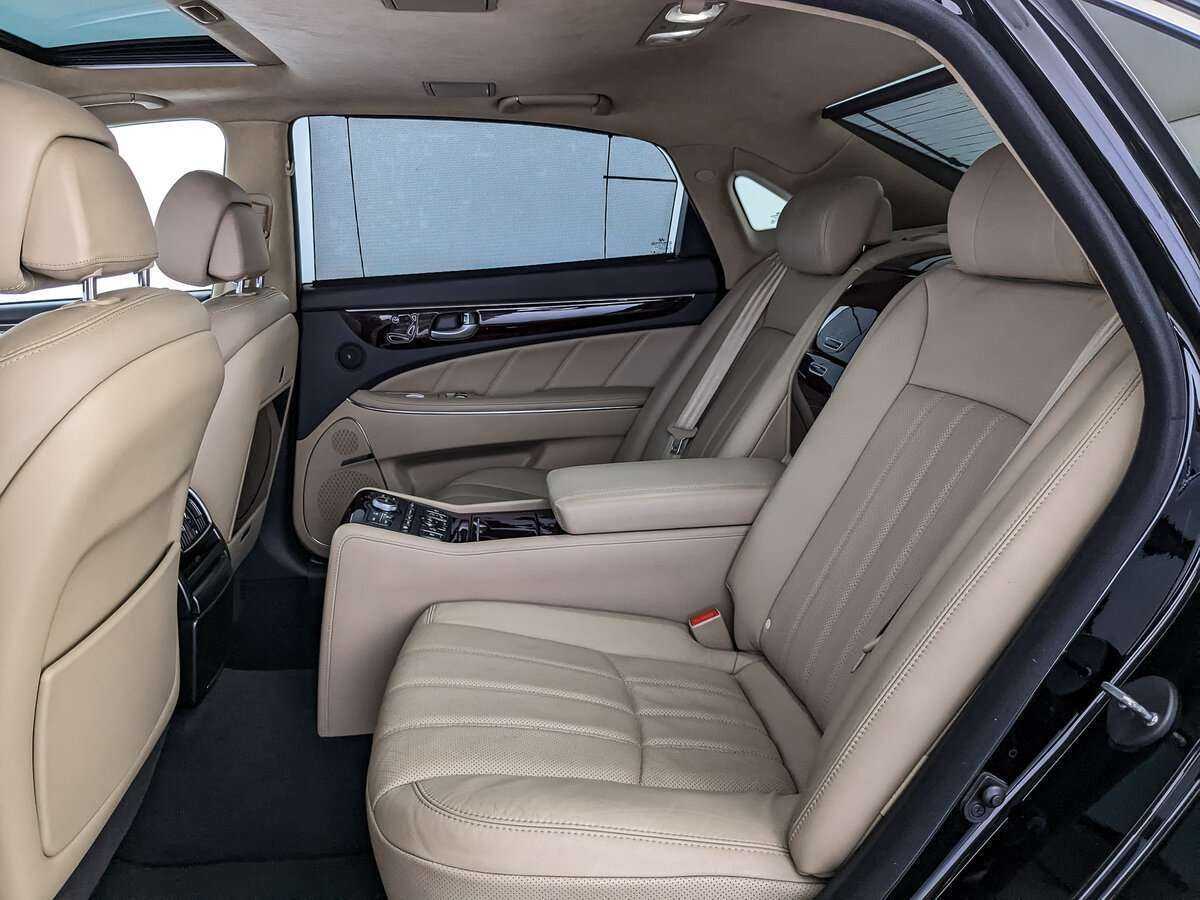 Hyundai Equus 2012 года с пробегом. Фото: #13