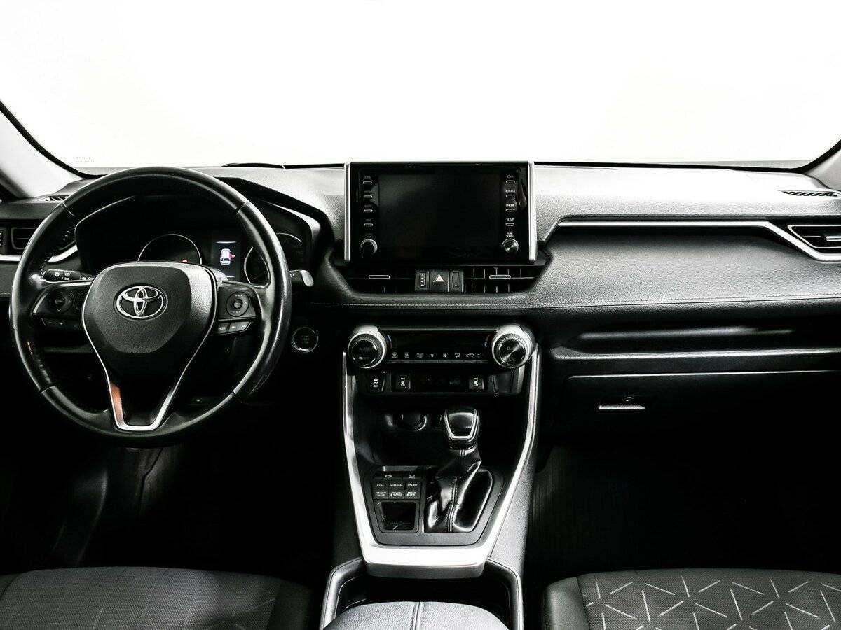 Toyota RAV4 2020 года с пробегом. Фото: #10