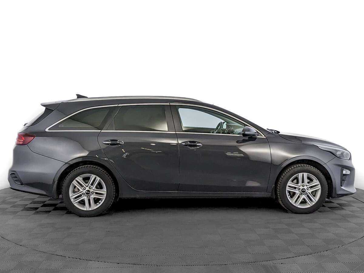 Kia Ceed 2021 года с пробегом. Фото: #3