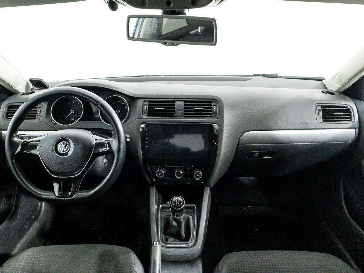 Volkswagen Jetta 2015 года с пробегом. Фото: #12