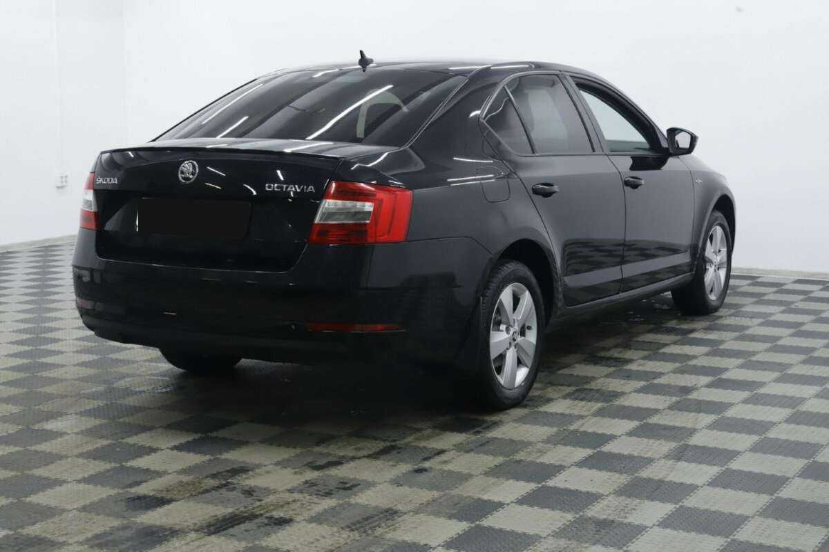 Skoda Octavia 2019 года с пробегом. Фото: #3
