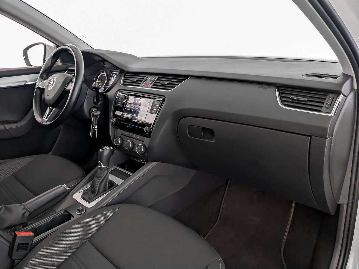Skoda Octavia 2020 года с пробегом. Фото: #8