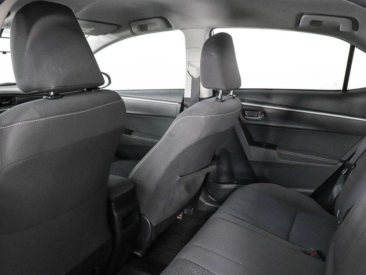 Toyota Corolla 2017 года с пробегом. Фото: #11