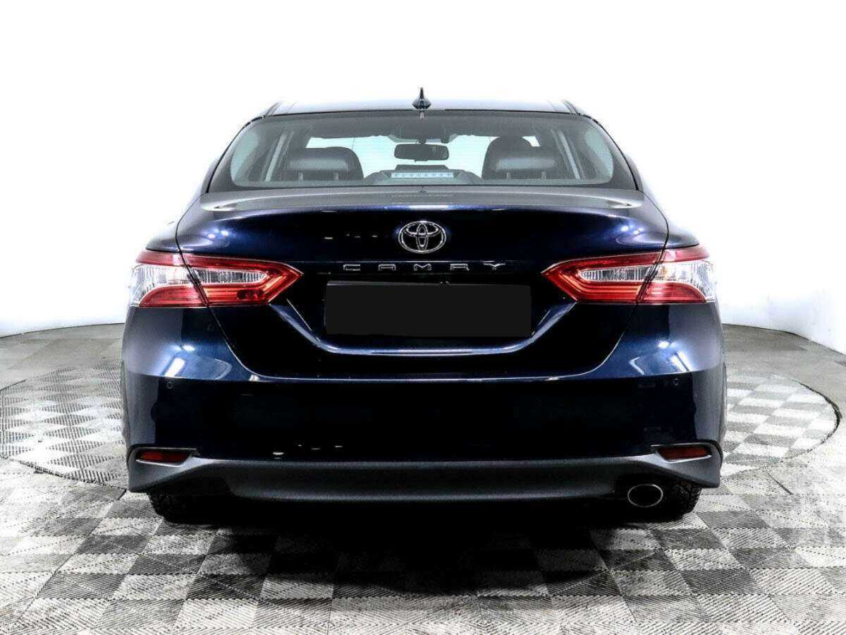 Toyota Camry 2019 года с пробегом. Фото: #4